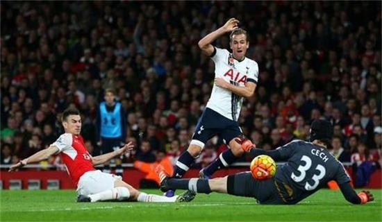 時顯得尤為 時顯得尤為